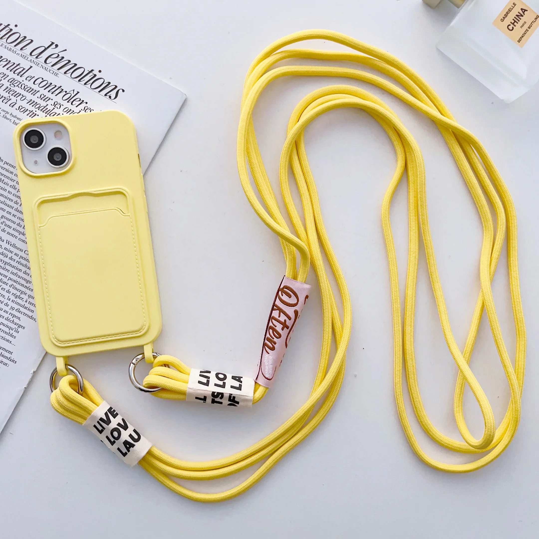 Funda iPhone con Cordón y Bolsillo TPU – Compatibilidad 15 Pro Max a XR - imagen 5