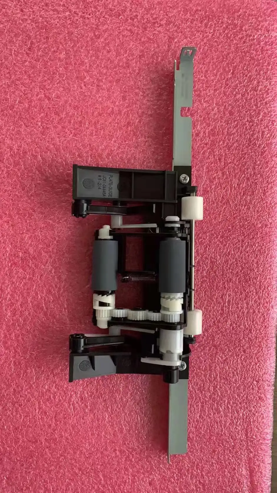 Recogida del marco del rodillo de alimentación Samsung JC93-00525A