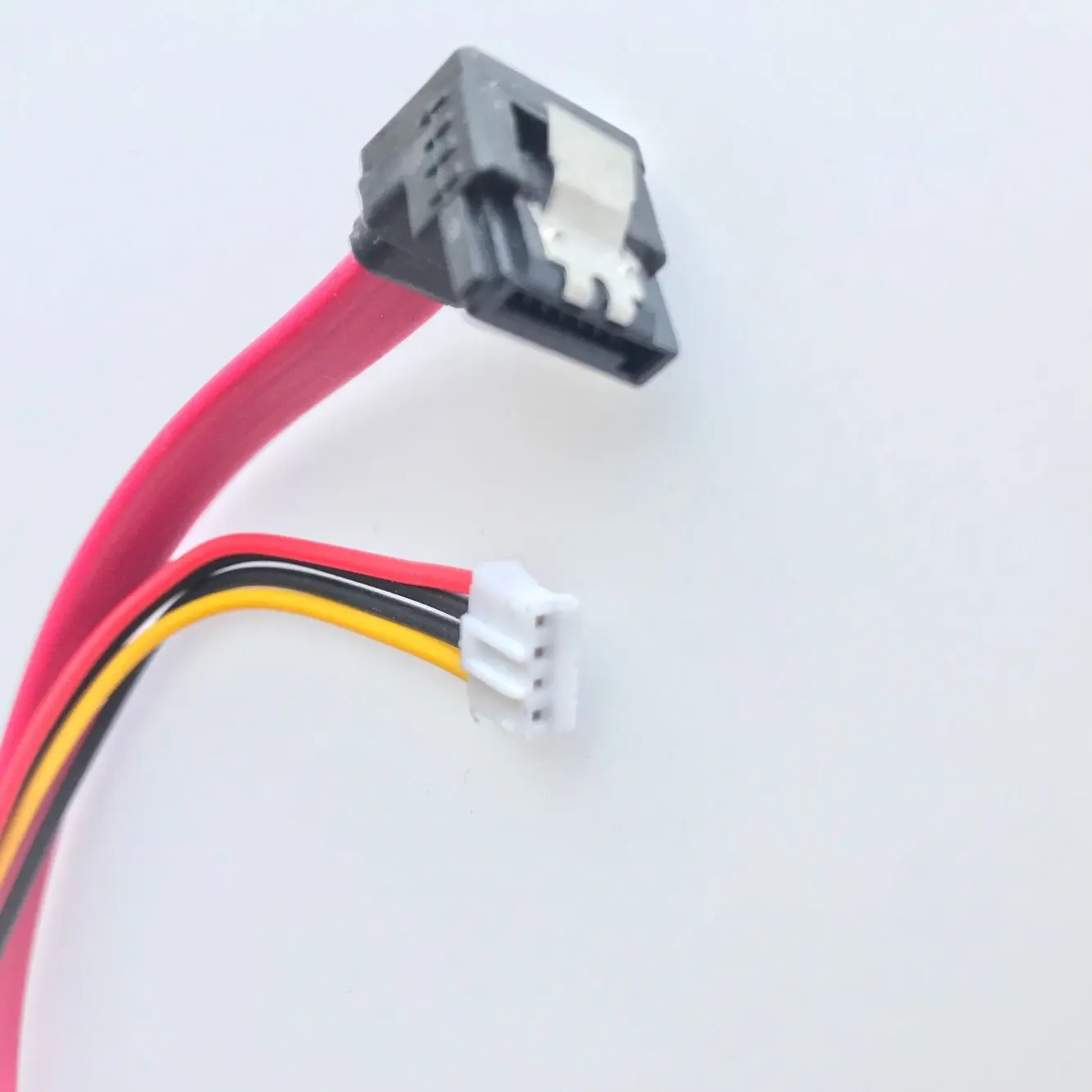 Conector SATA hembra para disco duro