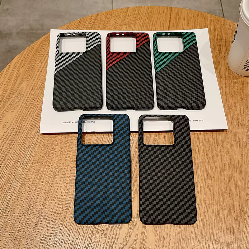 Funda rígida de fibra de carbono para móviles Xiaomi y POCO