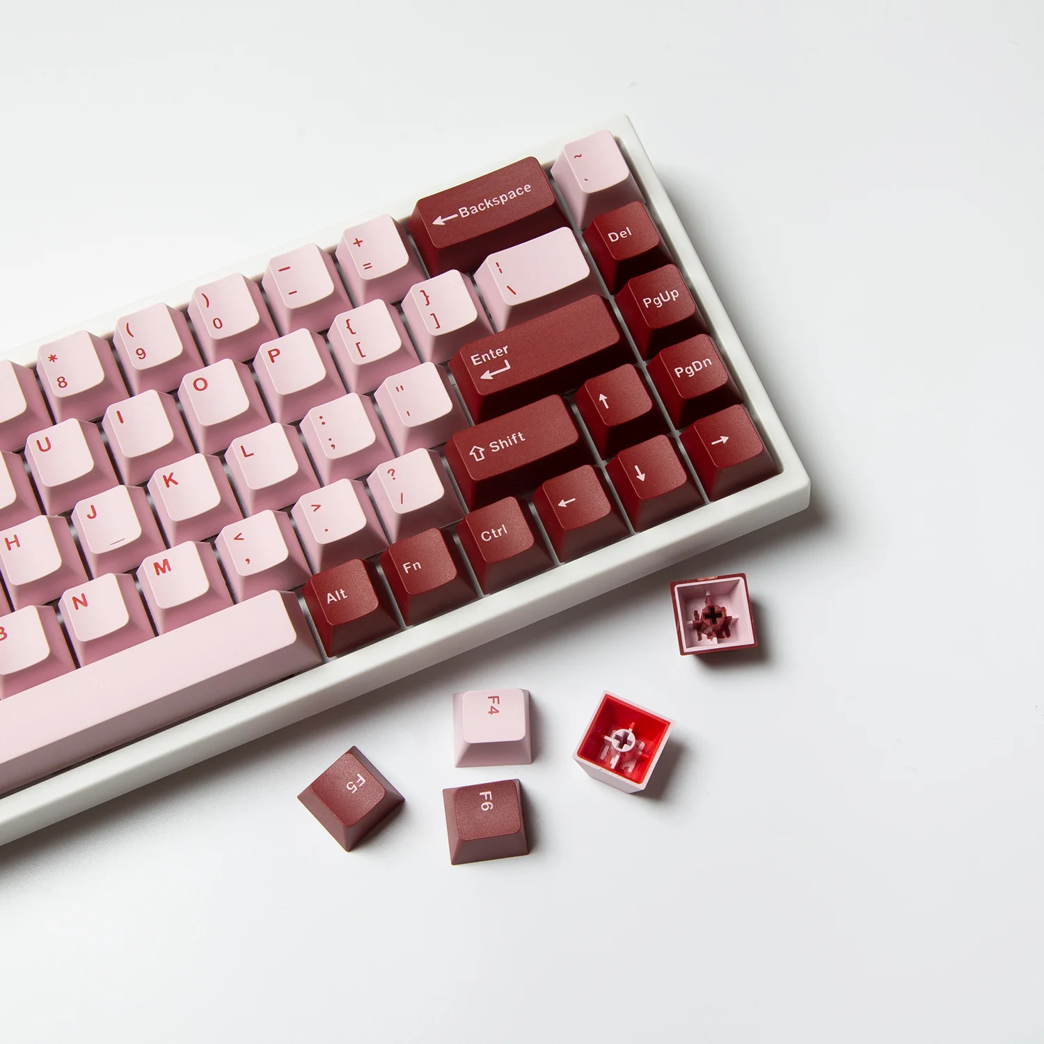 Teclas montadas en teclado mecánico